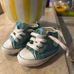Vintage babyGap shoes, Converse style, never worn (blue size 1)
